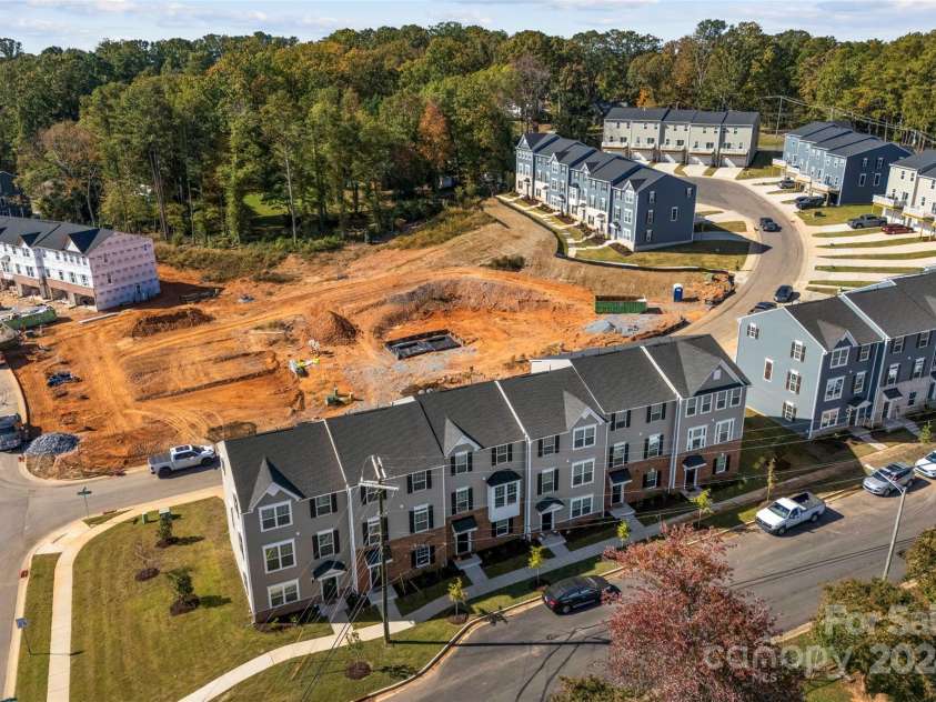 2016 Tupelo Grove Lane, Gastonia, NC 28054.  MLS# CAR4199375, YatesRealty ID 9138. 