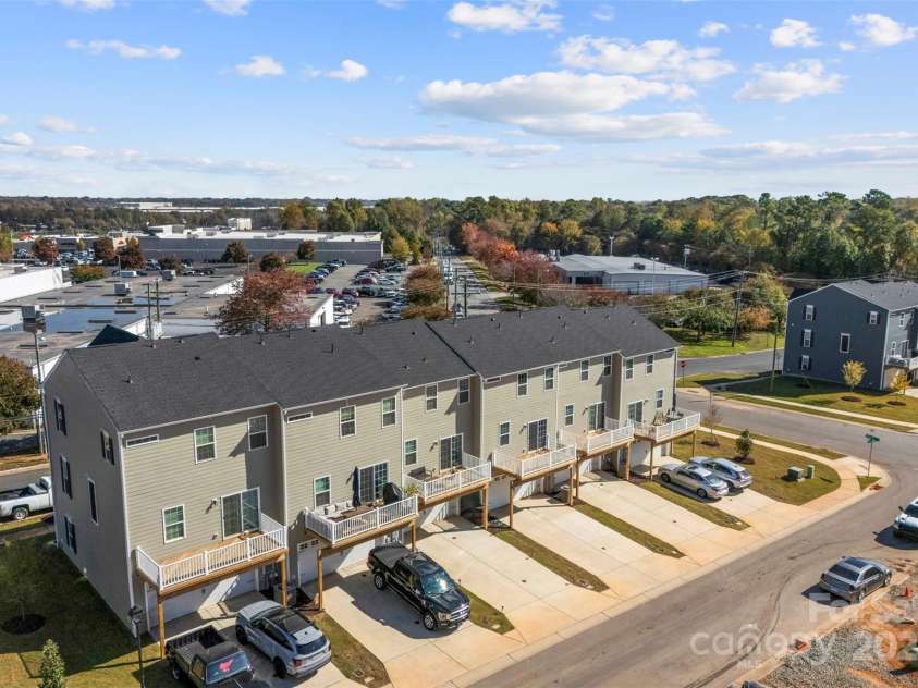 2016 Tupelo Grove Lane, Gastonia, NC 28054.  MLS# CAR4199375, YatesRealty ID 9138. 