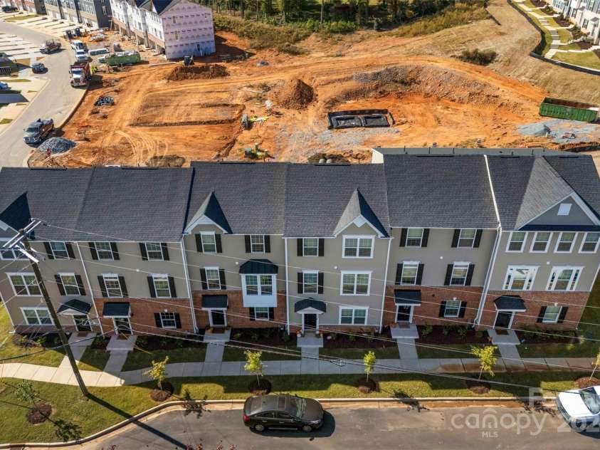 2016 Tupelo Grove Lane, Gastonia, NC 28054.  MLS# CAR4199375, YatesRealty ID 9138. 