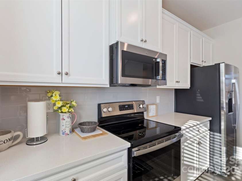 2016 Tupelo Grove Lane, Gastonia, NC 28054.  MLS# CAR4332222, YatesRealty ID 9138. 