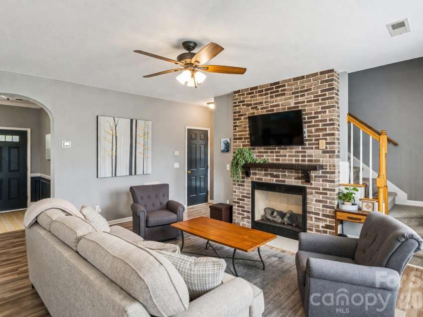 3139 Tanzanite Circle, Fort Mill, SC 29708.  MLS# CAR4360077, YatesRealty ID 9139. 