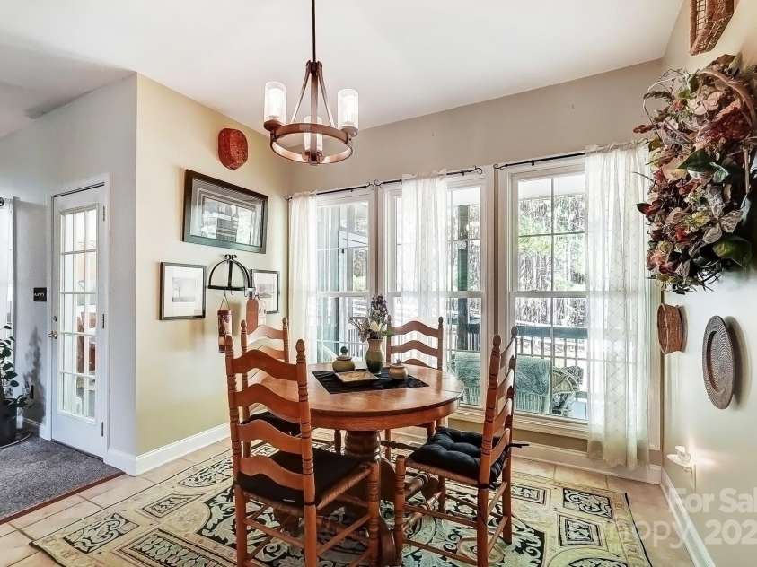 932 Dovefield Drive, York, SC 29745.  MLS# CAR4228457, YatesRealty ID 9139. 