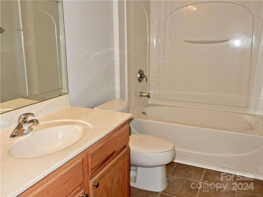 7374 Sun Dance Drive, Fort Mill, SC 29707.  MLS# CAR4201901, YatesRealty ID 914. Guest Bath