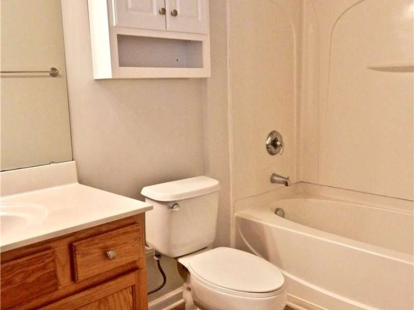 7374 Sun Dance Drive, Fort Mill, SC 29707.  MLS# CAR4201901, YatesRealty ID 914. Master Bath