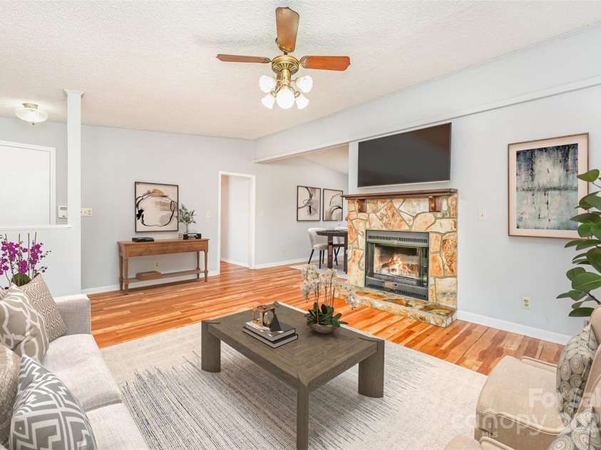 8331 Gera Emma Drive, Charlotte, NC 28215.  MLS# CAR4320763, YatesRealty ID 914. 