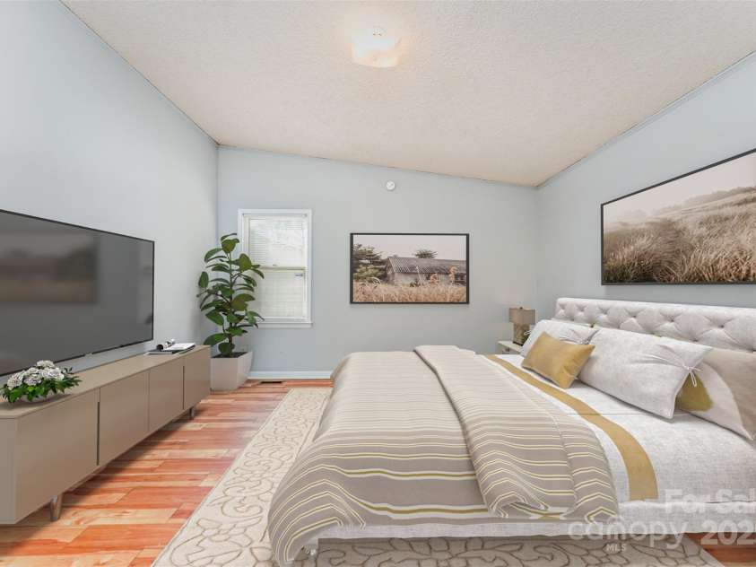 8331 Gera Emma Drive, Charlotte, NC 28215.  MLS# CAR4320763, YatesRealty ID 914. 