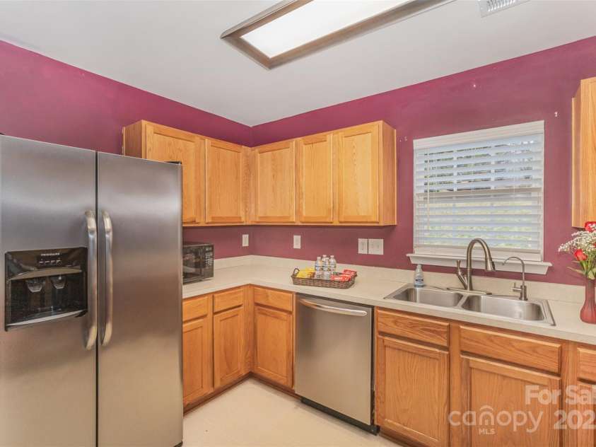 101 Arbridge Court, Mount Holly, NC 28120.  MLS# CAR4219388, YatesRealty ID 9140. 