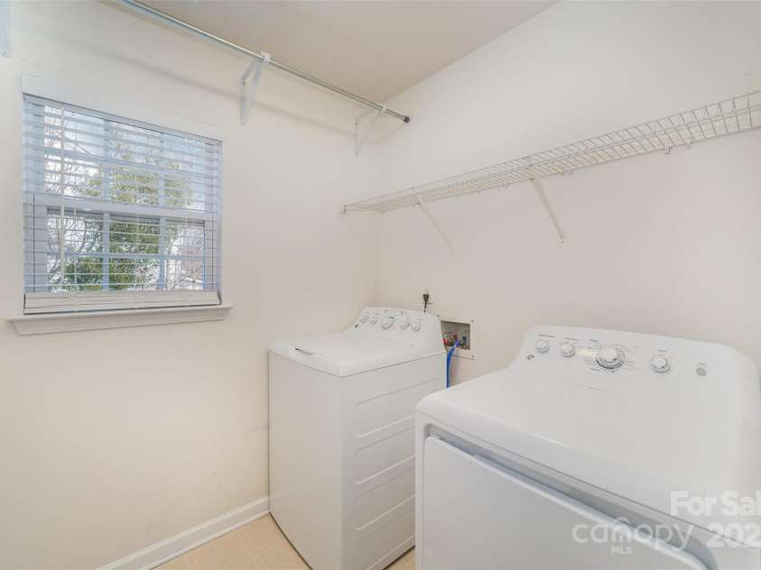 101 Arbridge Court, Mount Holly, NC 28120.  MLS# CAR4219388, YatesRealty ID 9140. 