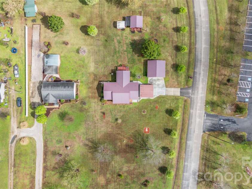 111 Flushing Drive, York, SC 29745.  MLS# CAR4356810, YatesRealty ID 9141. 