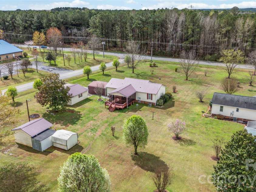 111 Flushing Drive, York, SC 29745.  MLS# CAR4356810, YatesRealty ID 9141. 