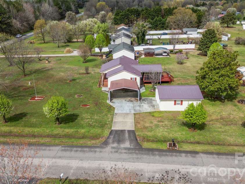 111 Flushing Drive, York, SC 29745.  MLS# CAR4356810, YatesRealty ID 9141. 