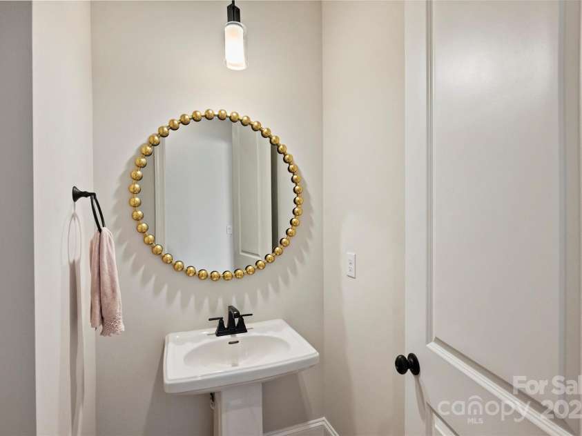 623 Plowshare Way, Clover, SC 29710.  MLS# CAR4295740, YatesRealty ID 9141. Half Bath on Main