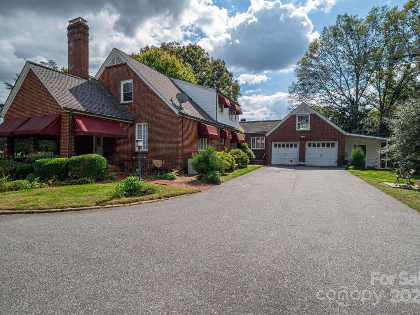 424 College Avenue, Newton, NC 28658.  MLS# CAR4189231, YatesRealty ID 9142. Rear View