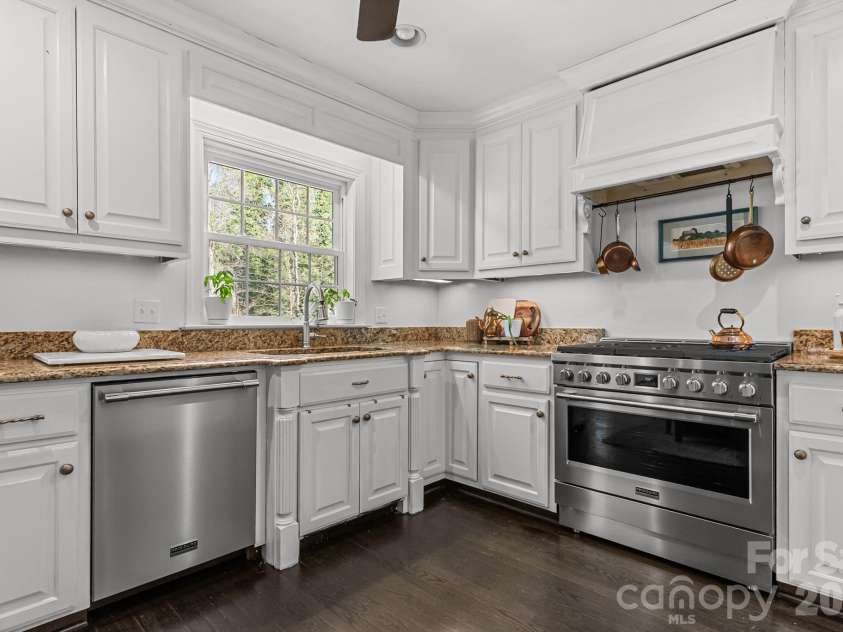 211 Dutchman Creek Road, Elkin, NC 28621.  MLS# CAR4363147, YatesRealty ID 9143. 