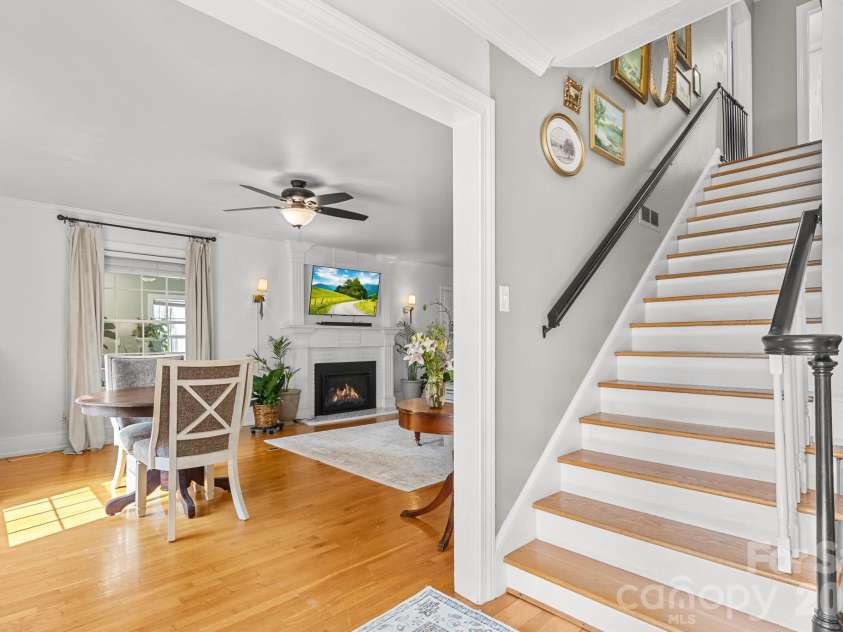 211 Dutchman Creek Road, Elkin, NC 28621.  MLS# CAR4363147, YatesRealty ID 9143. Foyer