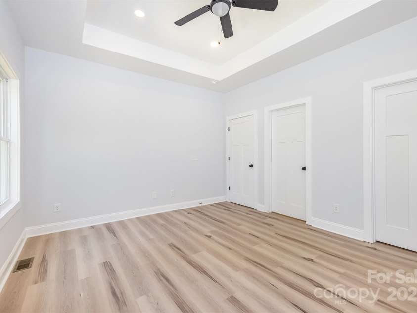 402 Walker Street, Kannapolis, NC 28081.  MLS# CAR4233592, YatesRealty ID 9143. 