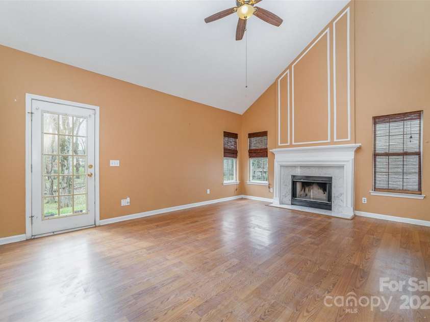 6654 Kingbird Court, Charlotte, NC 28215.  MLS# CAR4209188, YatesRealty ID 9144. 