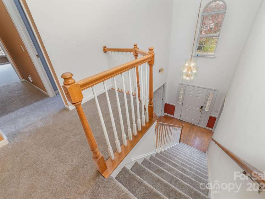 6654 Kingbird Court, Charlotte, NC 28215.  MLS# CAR4209188, YatesRealty ID 9144. 