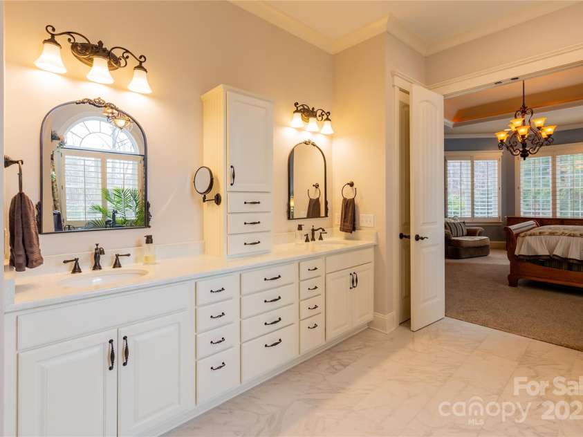 152 Bay Shore Loop, Mooresville, NC 28117.  MLS# CAR4286002, YatesRealty ID 9145. 