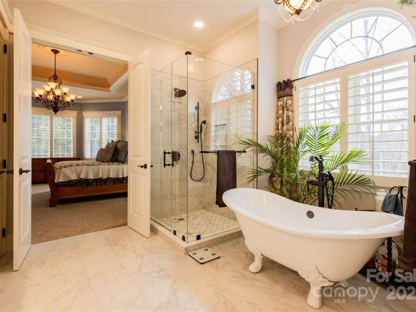 152 Bay Shore Loop, Mooresville, NC 28117.  MLS# CAR4286002, YatesRealty ID 9145. 