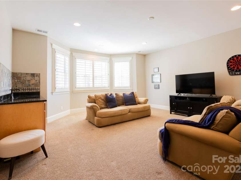 152 Bay Shore Loop, Mooresville, NC 28117.  MLS# CAR4286002, YatesRealty ID 9145. 