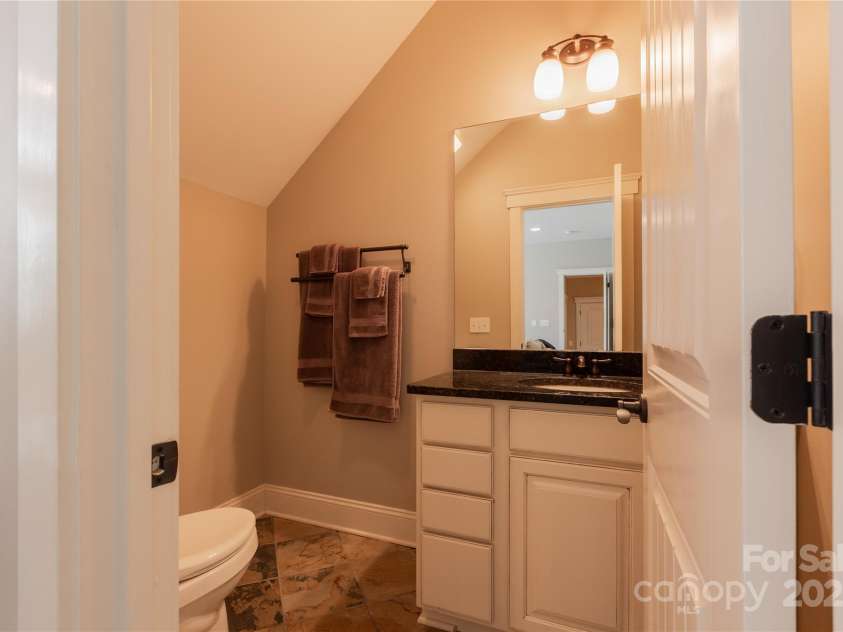 152 Bay Shore Loop, Mooresville, NC 28117.  MLS# CAR4286002, YatesRealty ID 9145. 
