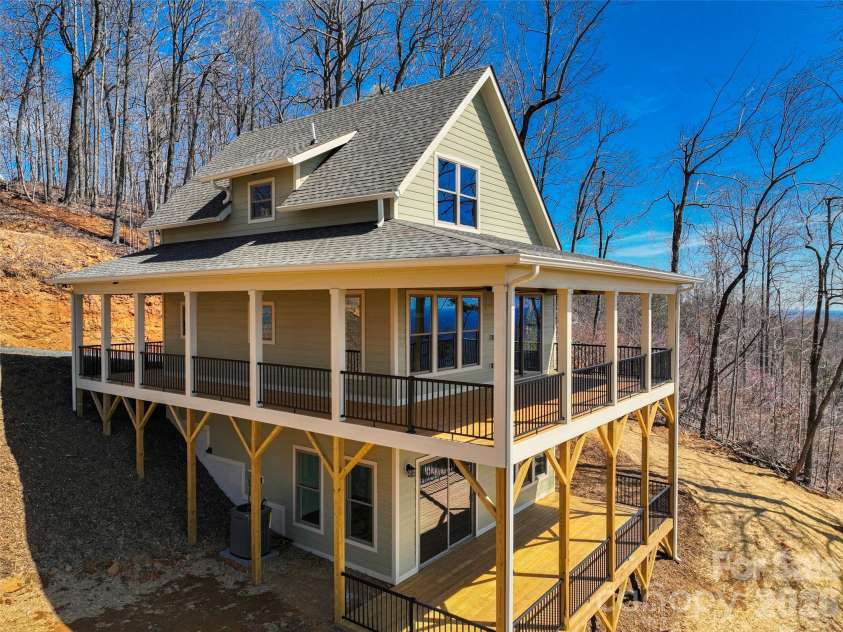2272 Pinnacle Parkway, Union Mills, NC 28167.  MLS# CAR4356349, YatesRealty ID 9145. 