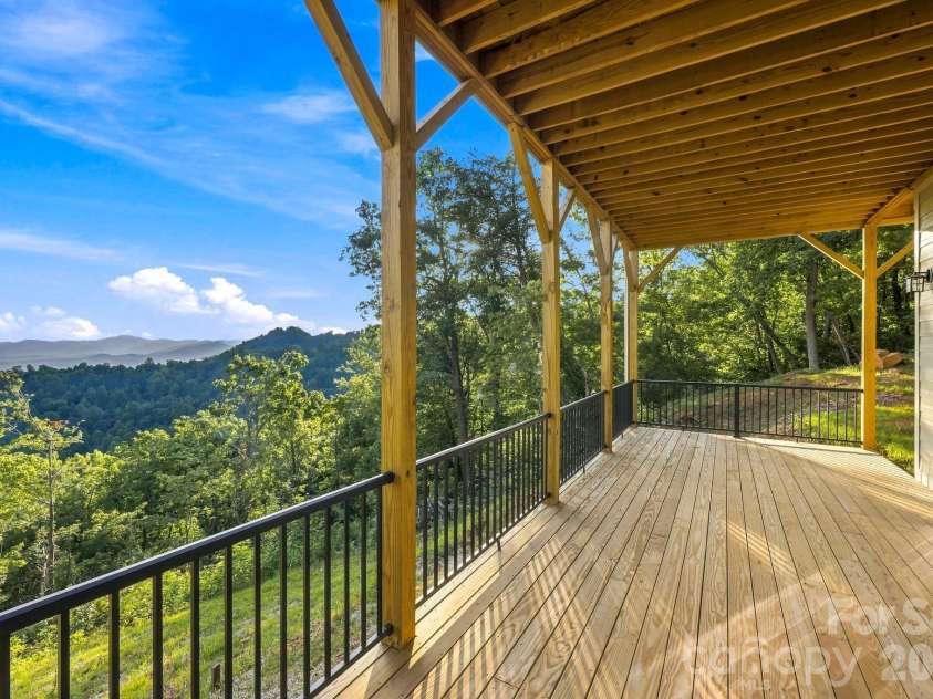 2272 Pinnacle Parkway, Union Mills, NC 28167.  MLS# CAR4416239, YatesRealty ID 9145. 