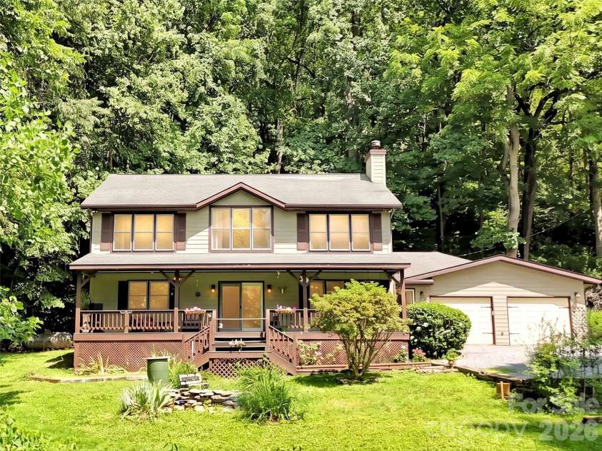 150 Sorghum Drive, Waynesville, NC 28785.  MLS# CAR4399884, YatesRealty ID 9146. 
