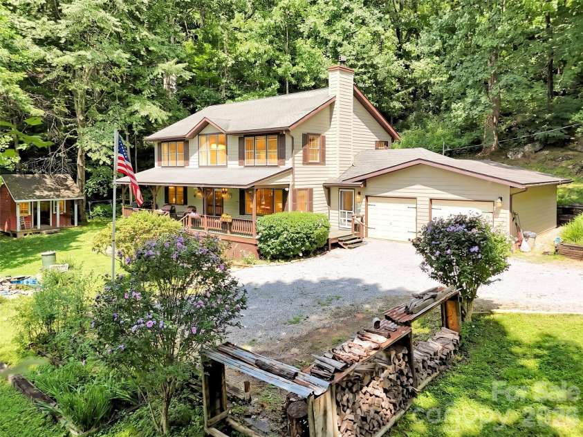 150 Sorghum Drive, Waynesville, NC 28785.  MLS# CAR4399884, YatesRealty ID 9146. 