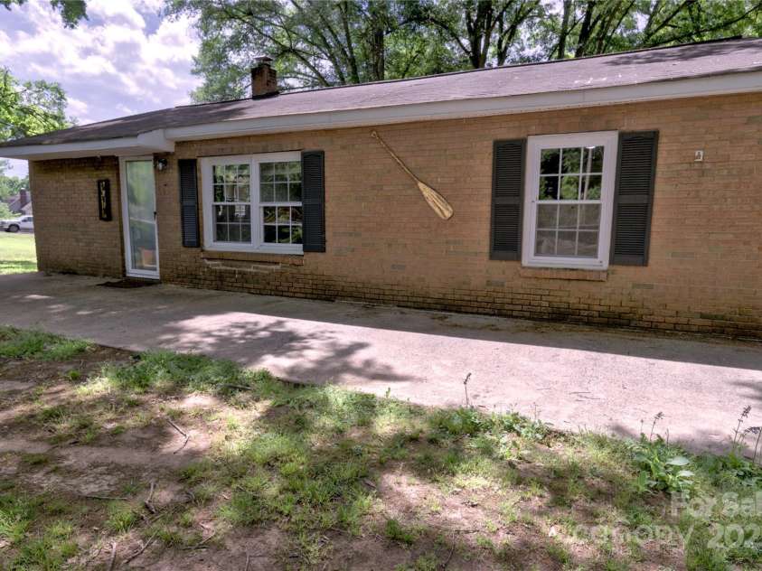 515 Upper Spencer Mountain Road, Stanley, NC 28164.  MLS# CAR4251683, YatesRealty ID 9146. 