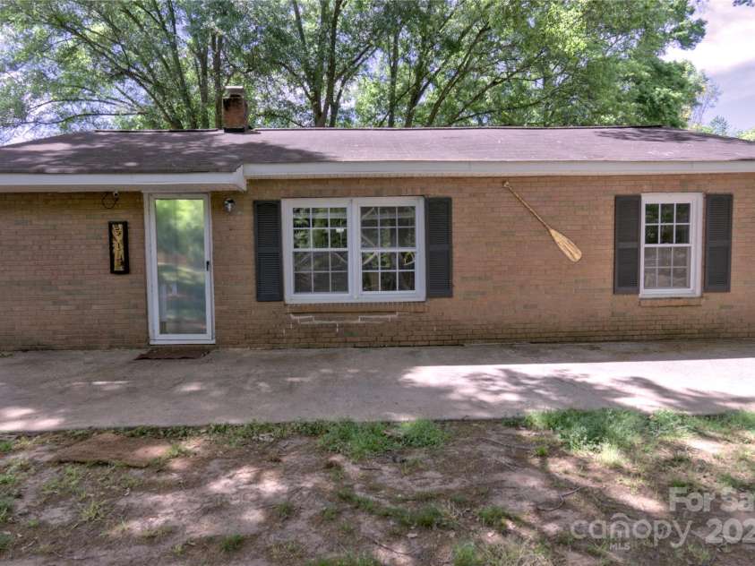 515 Upper Spencer Mountain Road, Stanley, NC 28164.  MLS# CAR4251683, YatesRealty ID 9146. 