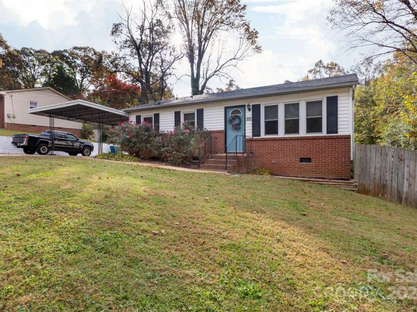 503 Cherry Street, Belmont, NC 28012.  MLS# CAR4196084, YatesRealty ID 9147. 