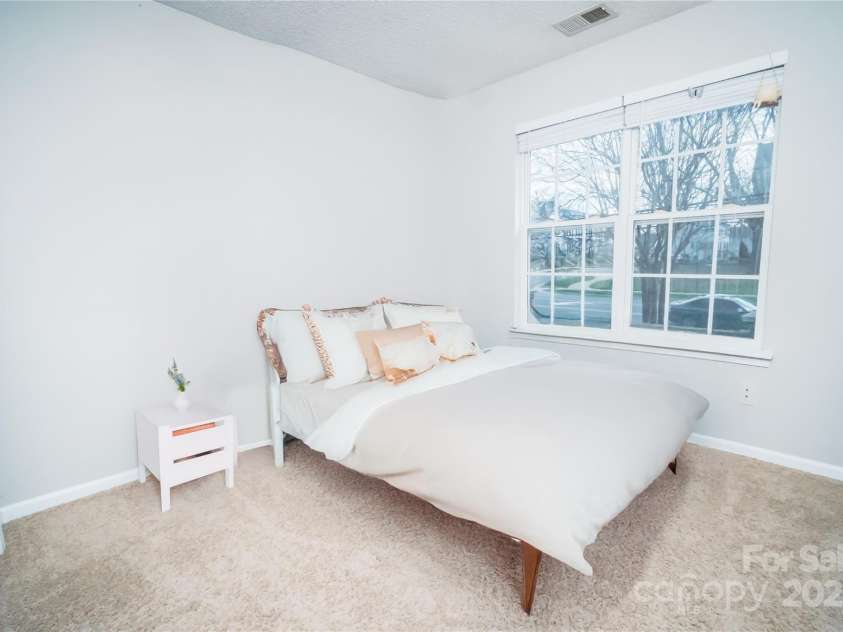 11907 Maria Ester Court, Charlotte, NC 28277.  MLS# CAR4222472, YatesRealty ID 9148. Master Bathroom
