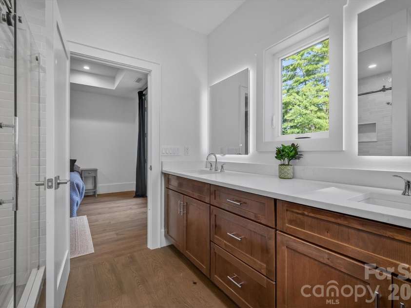 217 Sycamore Drive, Nebo, NC 28761.  MLS# CAR4364712, YatesRealty ID 9148. Primary Bathroom