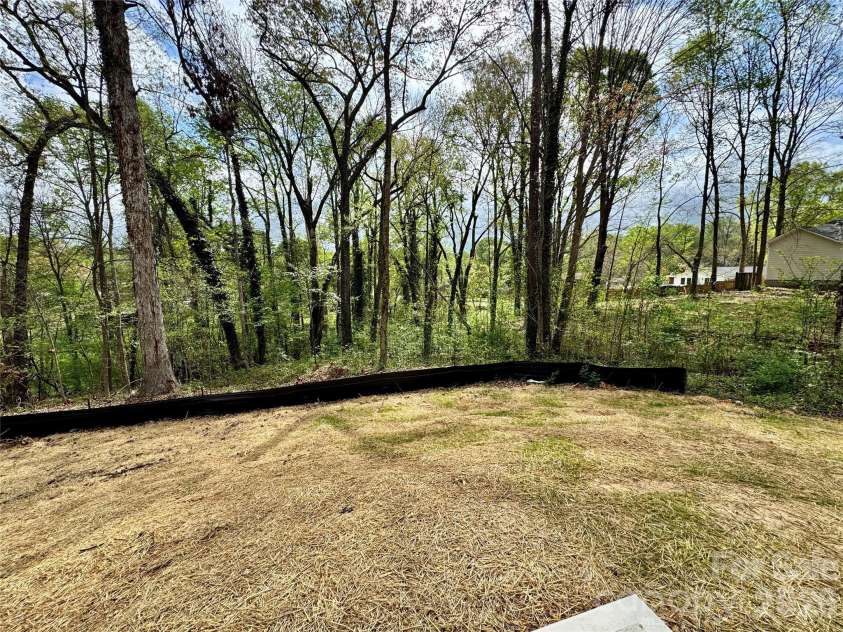 818 Pine Hill Drive, Granite Quarry, NC 28146.  MLS# CAR4365517, YatesRealty ID 9149. 