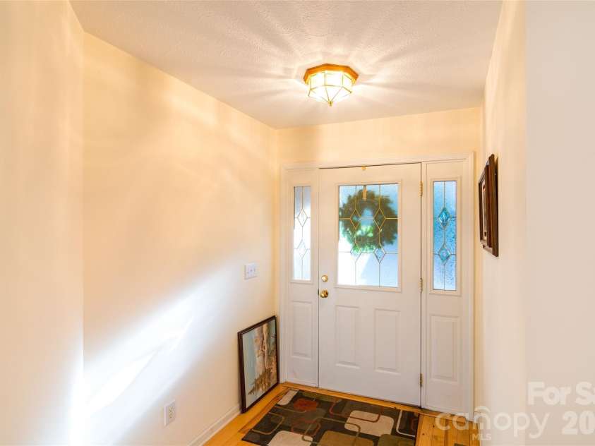 194 Ridgeview Drive, Whittier, NC 28789.  MLS# CAR4326824, YatesRealty ID 915. 