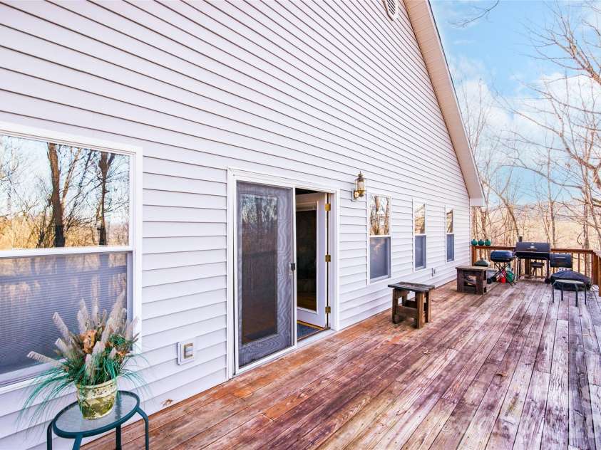 194 Ridgeview Drive, Whittier, NC 28789.  MLS# CAR4326824, YatesRealty ID 915. 