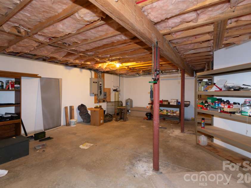 194 Ridgeview Drive, Whittier, NC 28789.  MLS# CAR4326824, YatesRealty ID 915. 