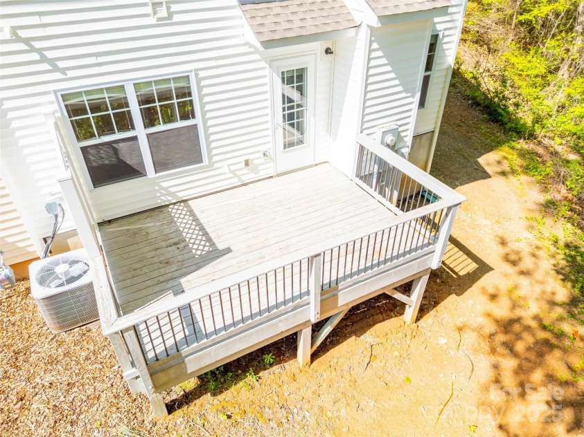 162 Limerick Road, Mooresville, NC 28115.  MLS# CAR4242807, YatesRealty ID 9150. 