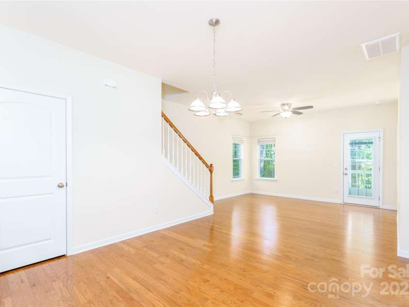 162 Limerick Road, Mooresville, NC 28115.  MLS# CAR4242807, YatesRealty ID 9150. Dining and living area