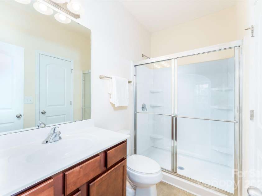 162 Limerick Road, Mooresville, NC 28115.  MLS# CAR4242807, YatesRealty ID 9150. Full bath on main