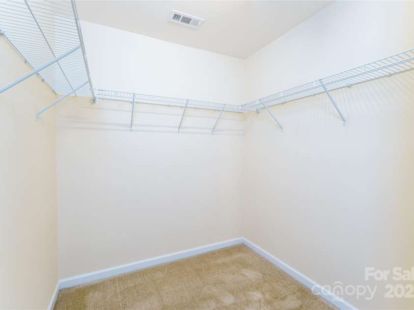 162 Limerick Road, Mooresville, NC 28115.  MLS# CAR4242807, YatesRealty ID 9150. Large walk in primary closet