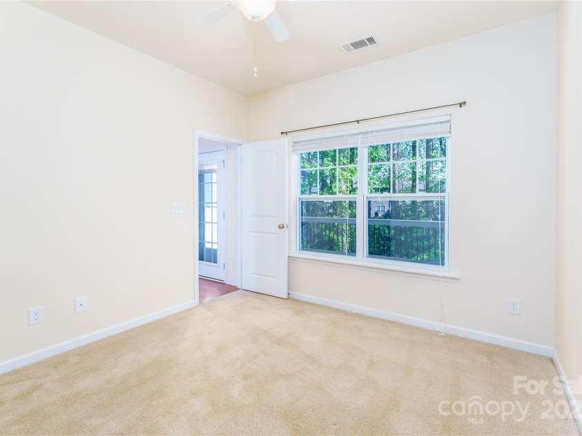 162 Limerick Road, Mooresville, NC 28115.  MLS# CAR4242807, YatesRealty ID 9150. Main floor bedroom