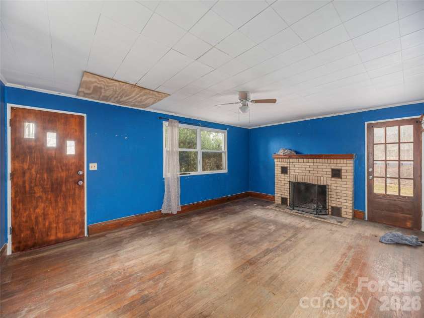 92 Mauney Cove Road, Waynesville, NC 28786.  MLS# CAR4334842, YatesRealty ID 9151. 