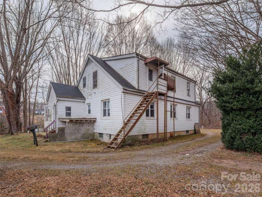92 Mauney Cove Road, Waynesville, NC 28786.  MLS# CAR4334842, YatesRealty ID 9151. 