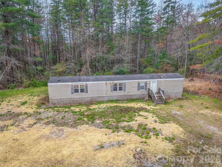 206 Chapman Hill Road, Pisgah Forest, NC 28768.  MLS# CAR4363155, YatesRealty ID 9152. 