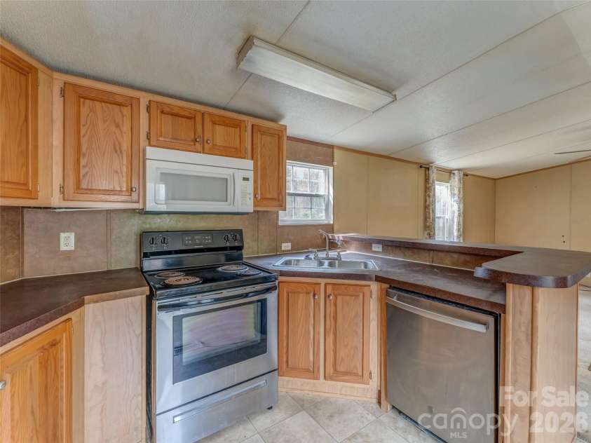 206 Chapman Hill Road, Pisgah Forest, NC 28768.  MLS# CAR4363155, YatesRealty ID 9152. 