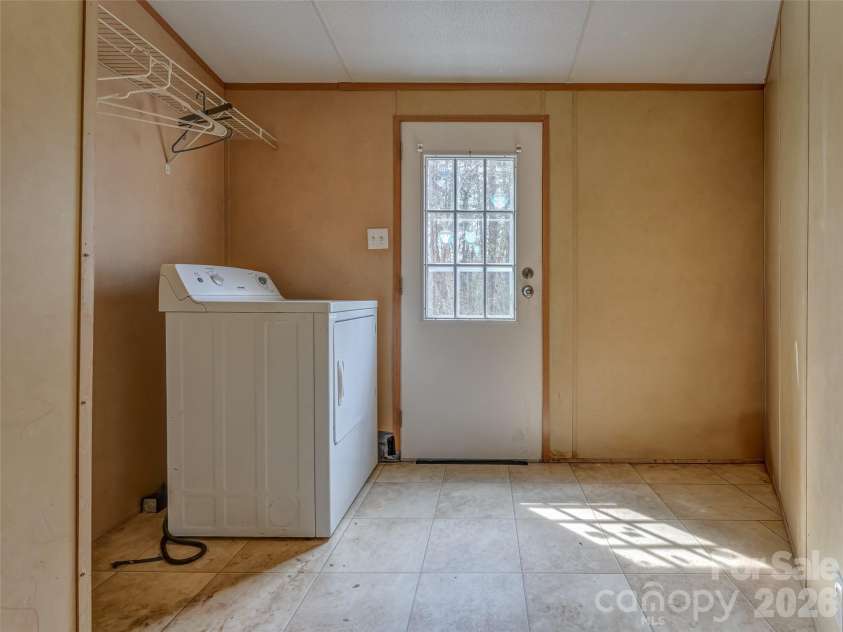 206 Chapman Hill Road, Pisgah Forest, NC 28768.  MLS# CAR4363155, YatesRealty ID 9152. 