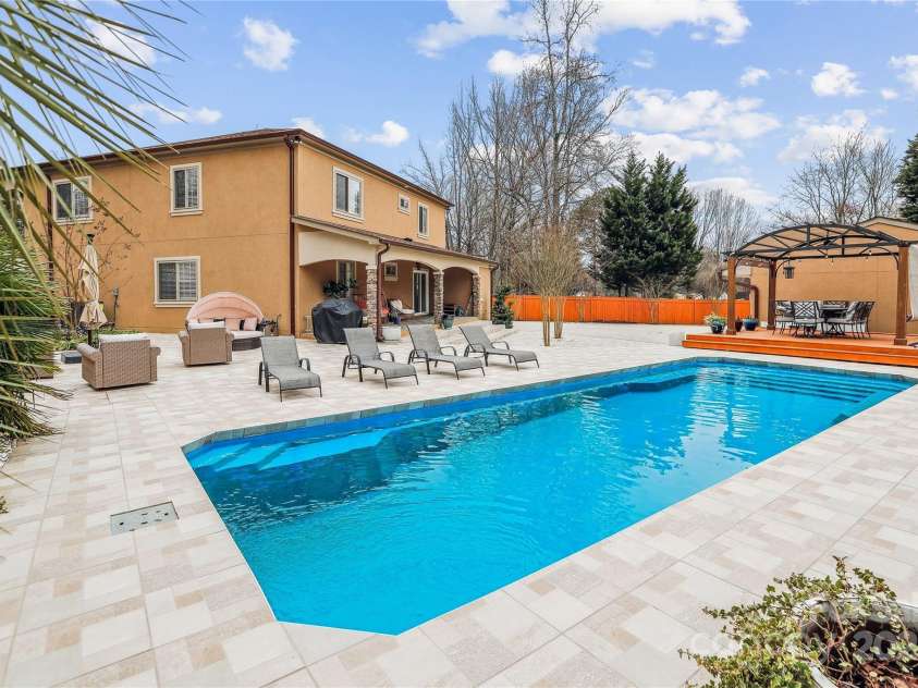 8104 Stem Court, Charlotte, NC 28227.  MLS# CAR4223686, YatesRealty ID 9153. 